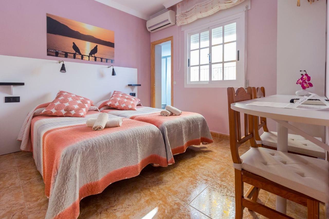 トロクス・コスタ アコモデーション サン ヒル ホーム Bed & Breakfast エクステリア 写真
